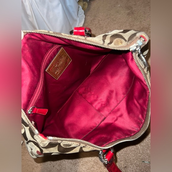 Coach purse - Picture 4 of 9